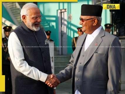 2722310 kp sharma oli with narendra modi