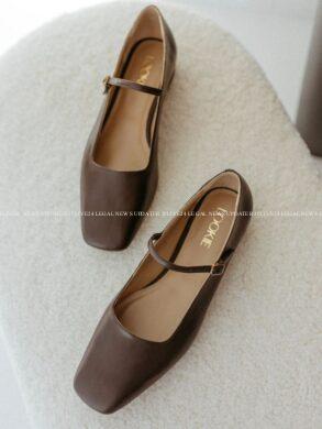 From damp to dapper, 10 leather-saving monsoon hacks 25 cropped image 2025 06 2ea5e18dd93d2bfab549485ce5443ac4